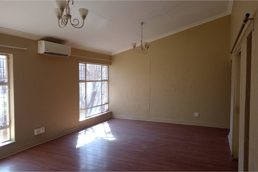 3 Bedroom Property for Sale in Safari Gardens North West